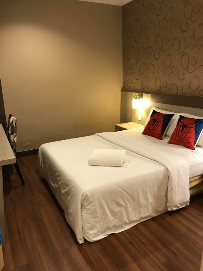Victory Hotel Джохор-Бару Экстерьер фото
